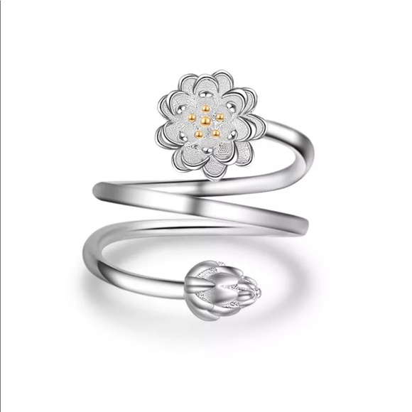 925 Silver Stamped Lotus adjustable ring - Picture 3 of 3